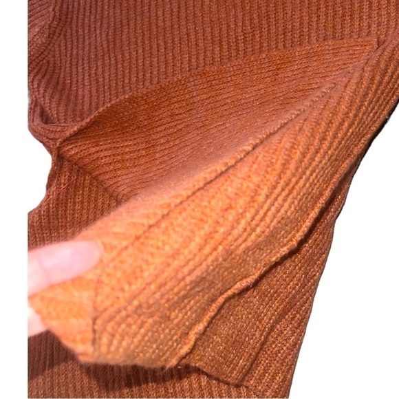 ▶️ Free People ◀️ Eleven Burnt Orange Cowl Neck Oversized Chunky Knit Sweater - Picture 16 of 16